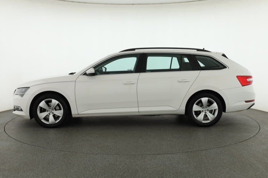 2018 Škoda SUPERB - 4