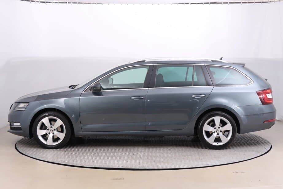 2020 Škoda OCTAVIA - 4