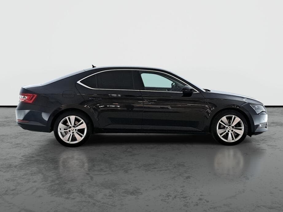 2018 Škoda SUPERB - 8