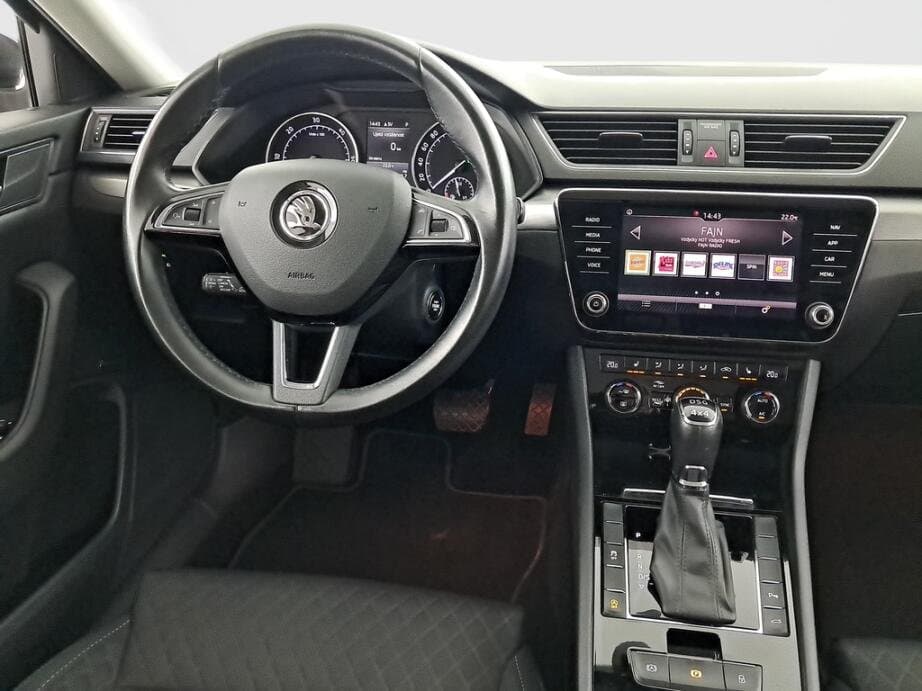 2018 Škoda SUPERB - 9