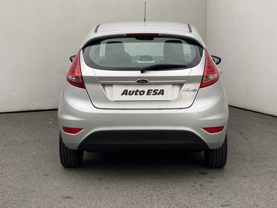 2011 Ford FIESTA - 5