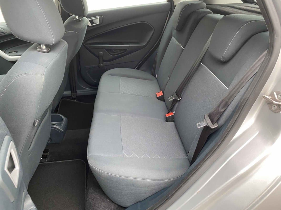2011 Ford FIESTA - 10