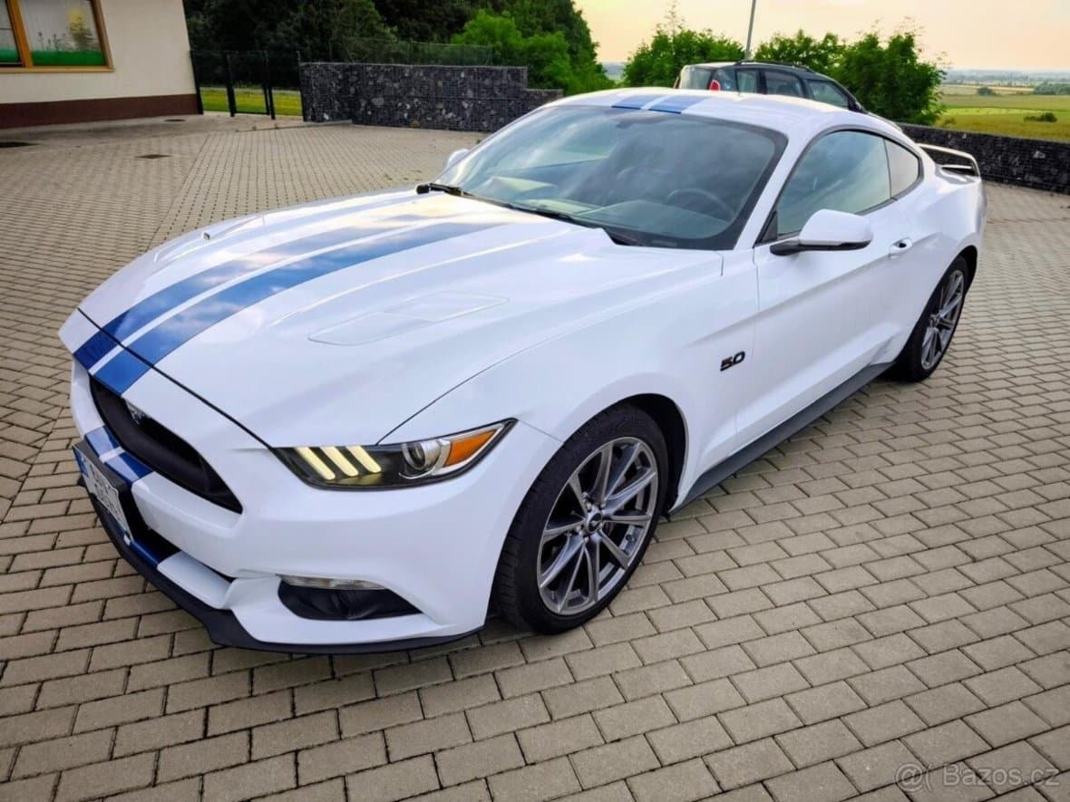Ford MUSTANG - 5