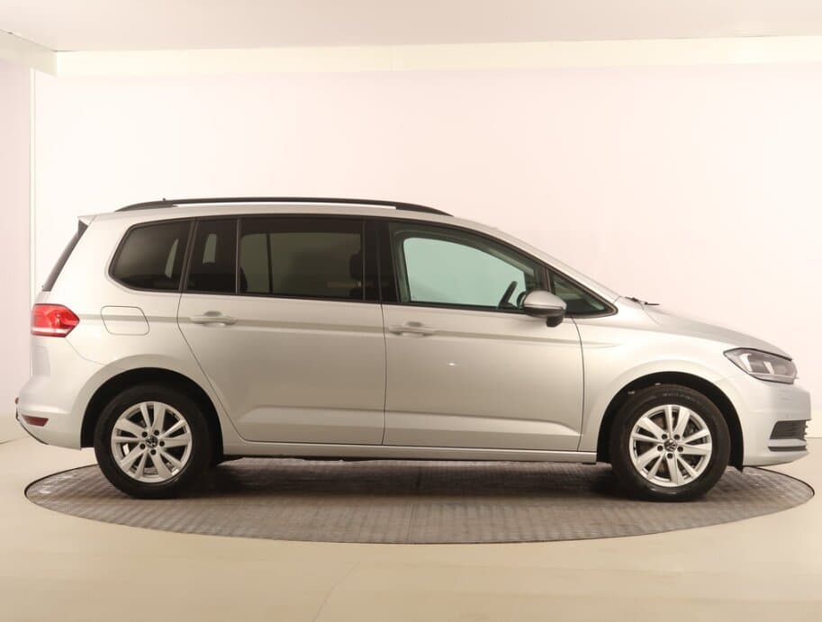2022 Volkswagen TOURAN - 8