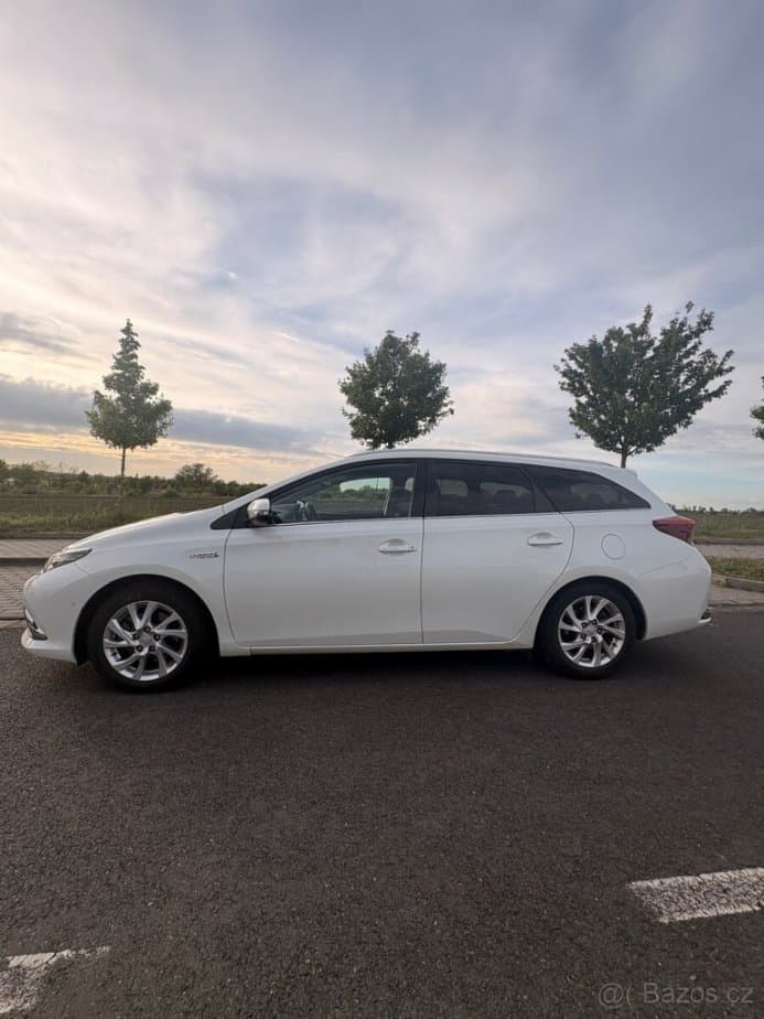 2017 Toyota AURIS - 7