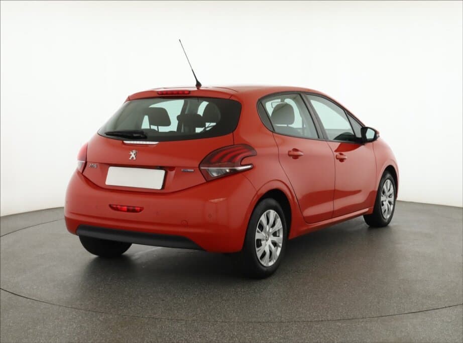 2016 Peugeot 208 - 7