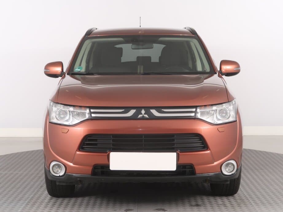 2013 Mitsubishi OUTLANDER - 2