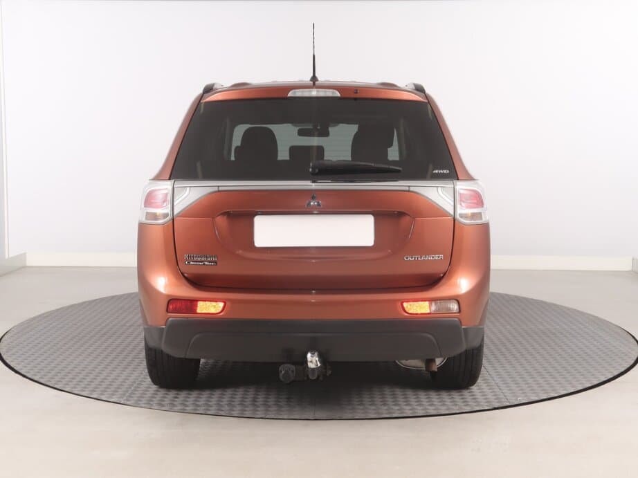 2013 Mitsubishi OUTLANDER - 6