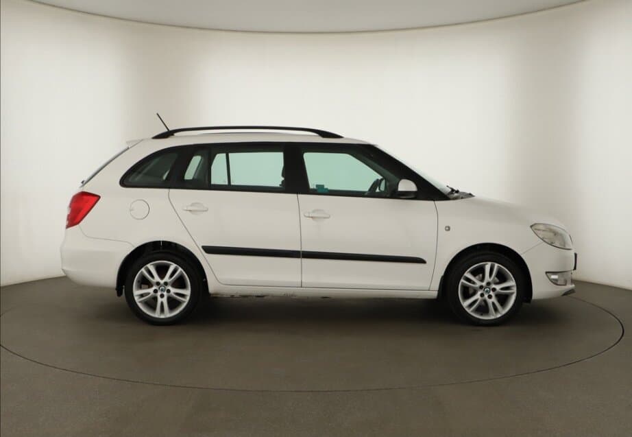 2013 Škoda FABIA - 8