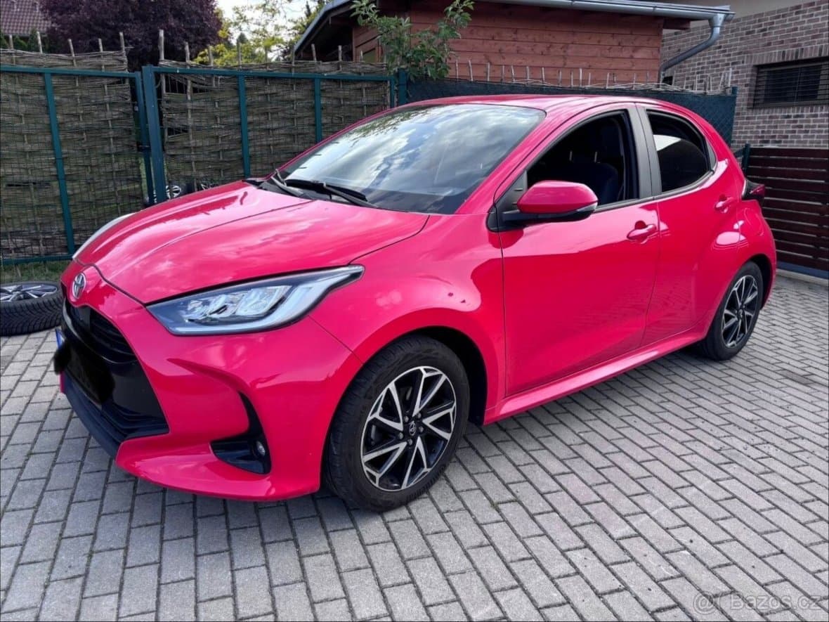 2023 Toyota YARIS - 2
