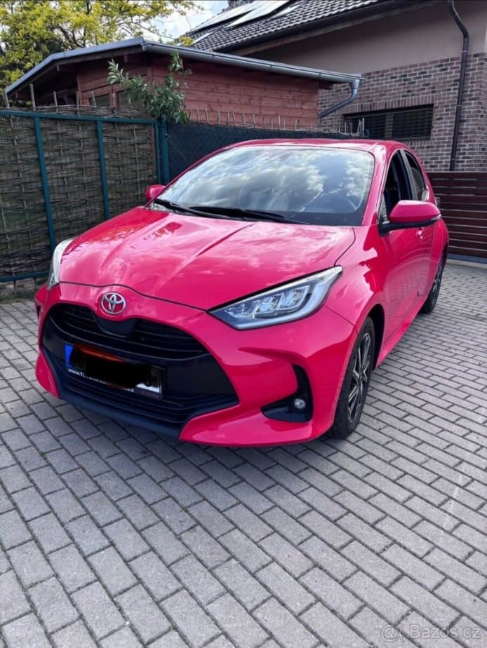2023 Toyota YARIS - 4