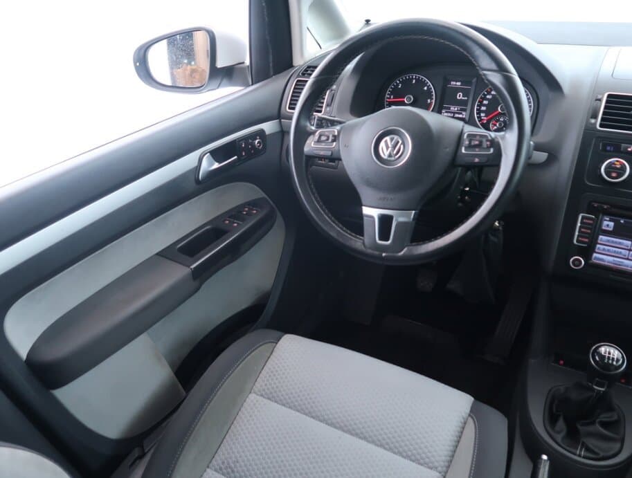 2014 Volkswagen TOURAN - 25