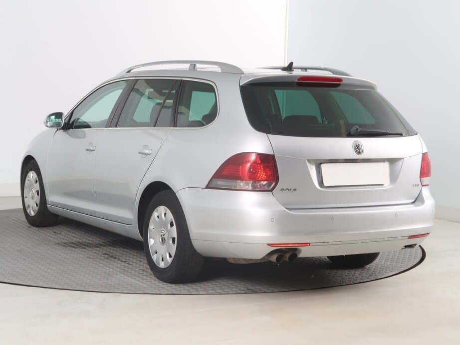 2010 Volkswagen GOLF - 5