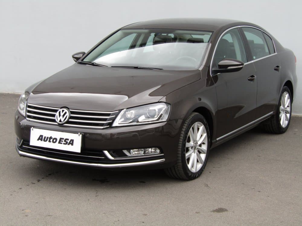 2012 Volkswagen PASSAT - 3