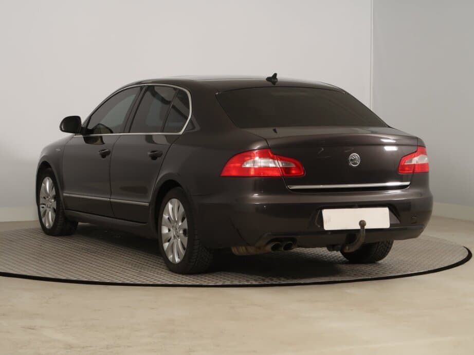 2009 Škoda SUPERB - 5