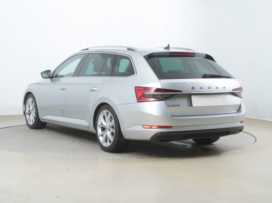 2022 Škoda SUPERB - 5