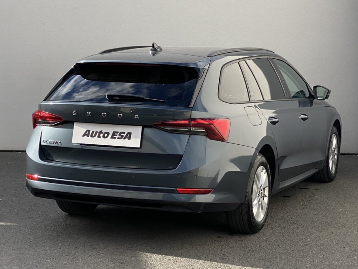 2021 Škoda OCTAVIA - 4