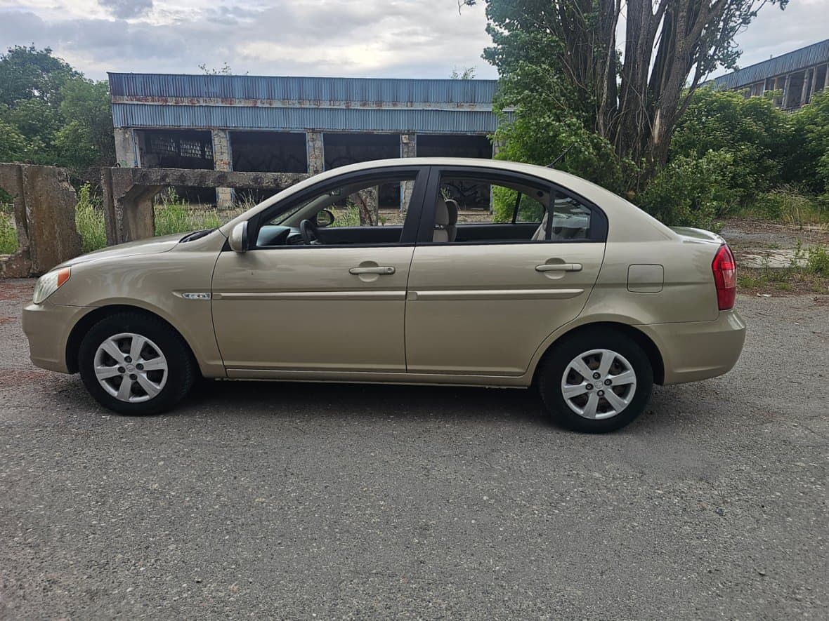 2008 Hyundai ACCENT - 3