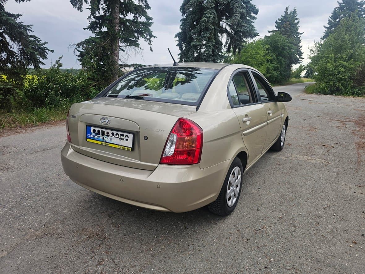 2008 Hyundai ACCENT - 5