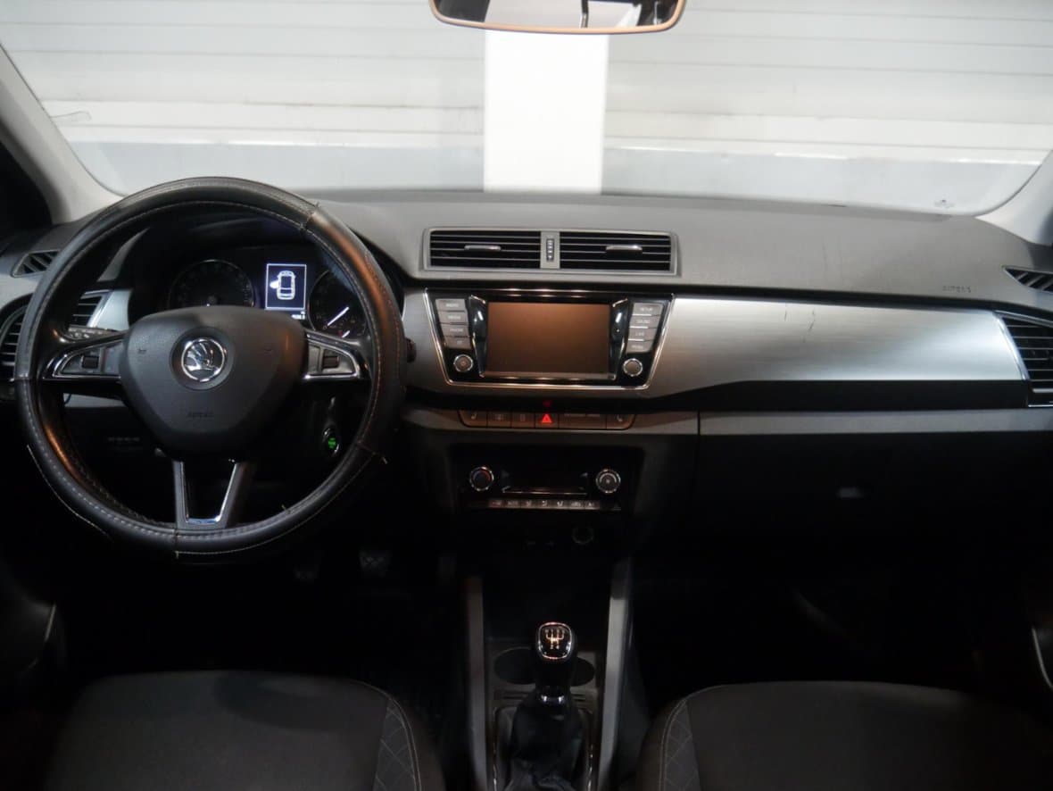 2015 Škoda FABIA - 8
