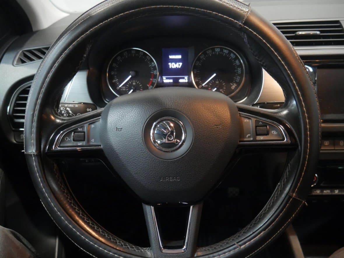 2015 Škoda FABIA - 12