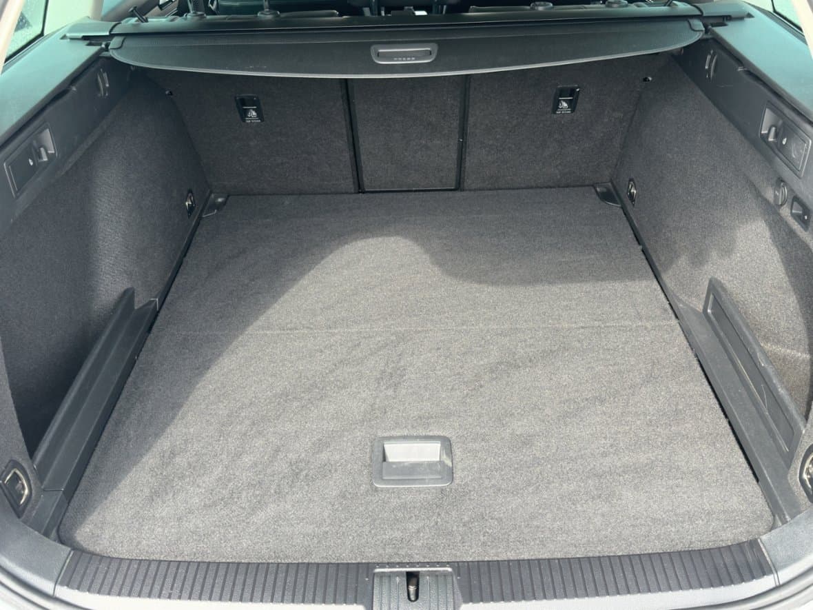 2017 Volkswagen PASSAT - 7