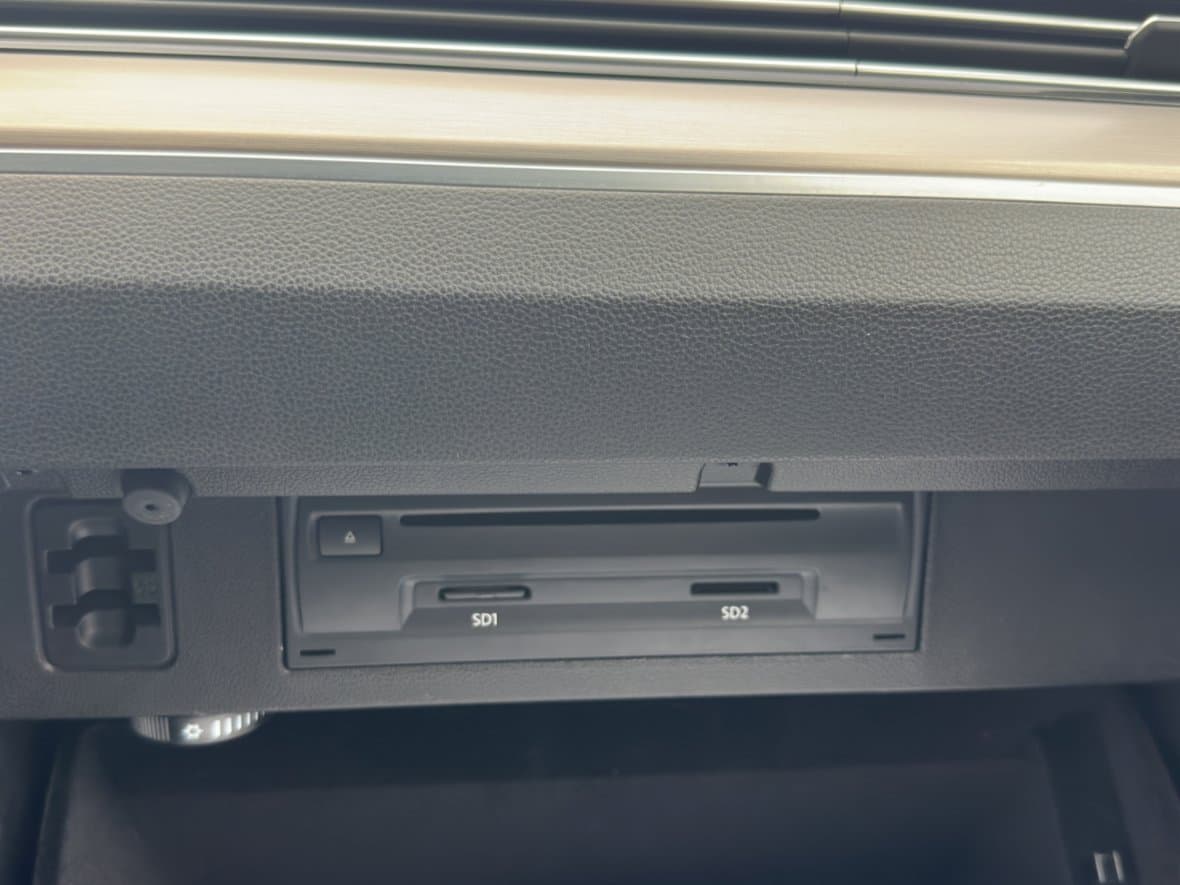 2017 Volkswagen PASSAT - 17