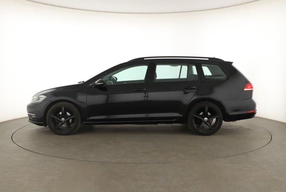 2019 Volkswagen GOLF - 4