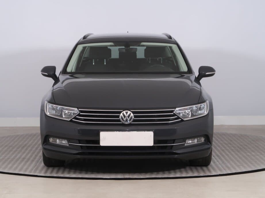 2015 Volkswagen PASSAT - 2