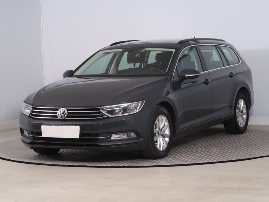 2015 Volkswagen PASSAT - 3