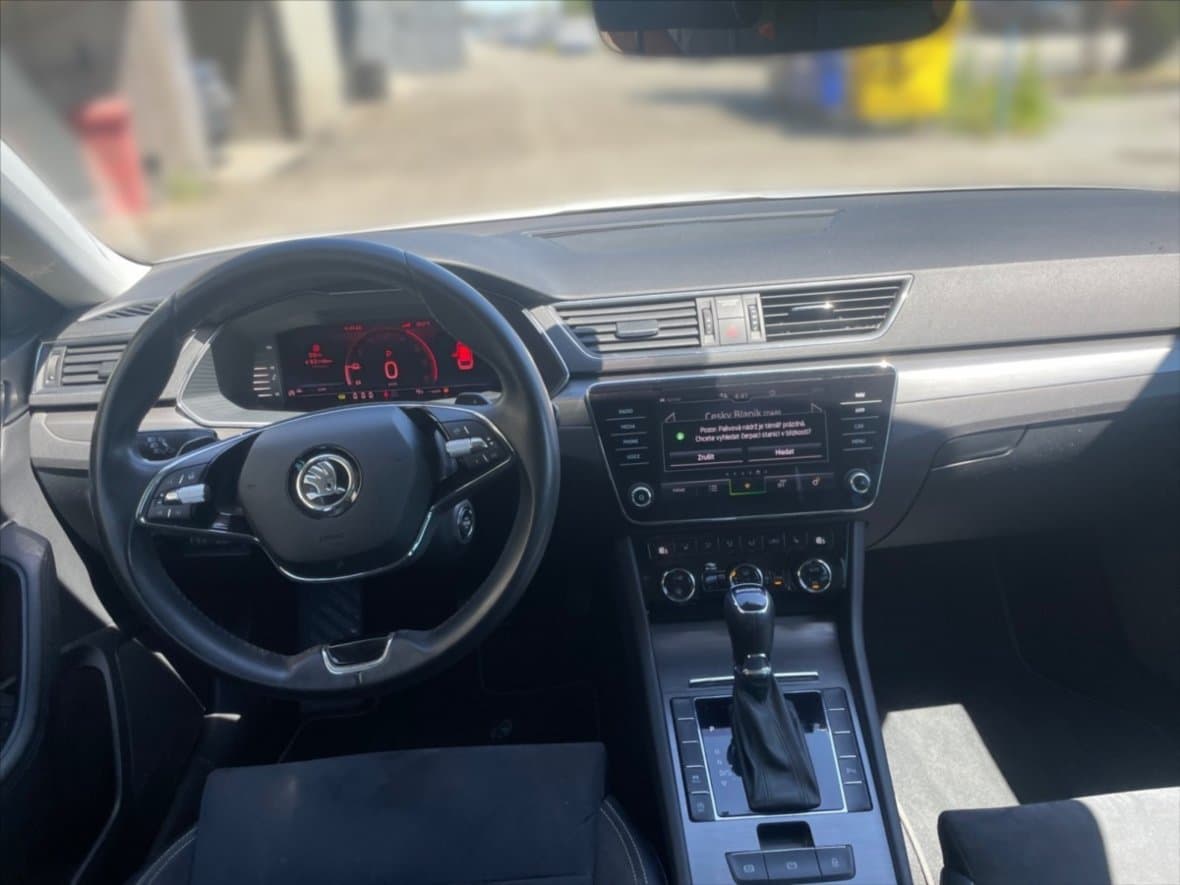2022 Škoda SUPERB - 9