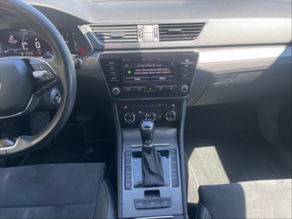 2022 Škoda SUPERB - 10
