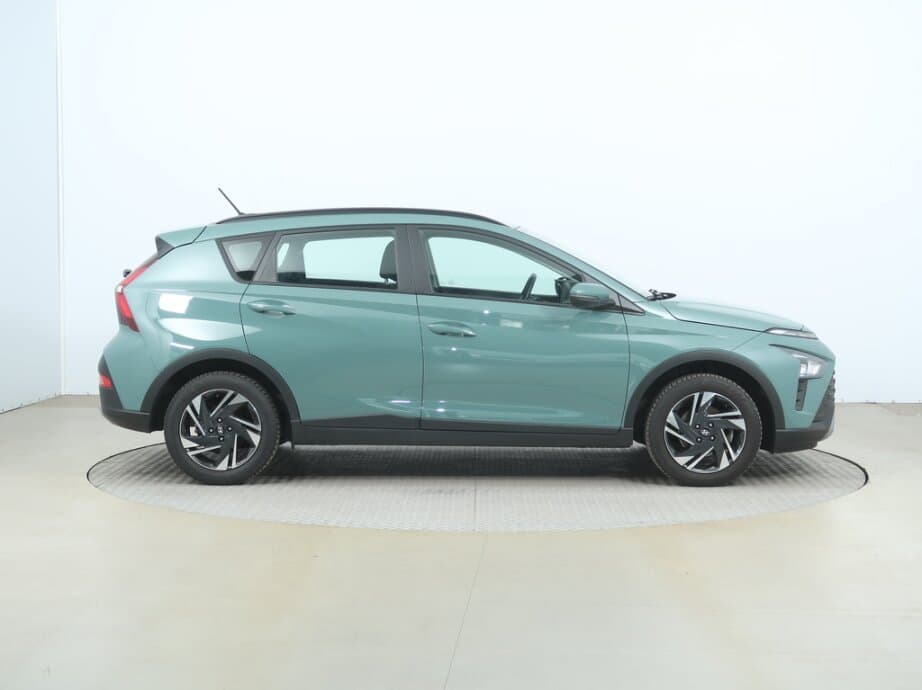 2023 Hyundai BAYON - 8
