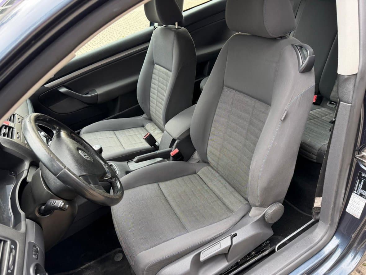 2007 Volkswagen GOLF - 11