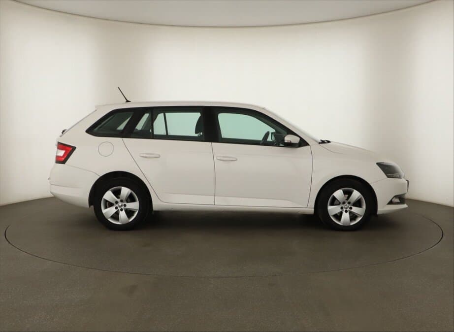 2017 Škoda FABIA - 8