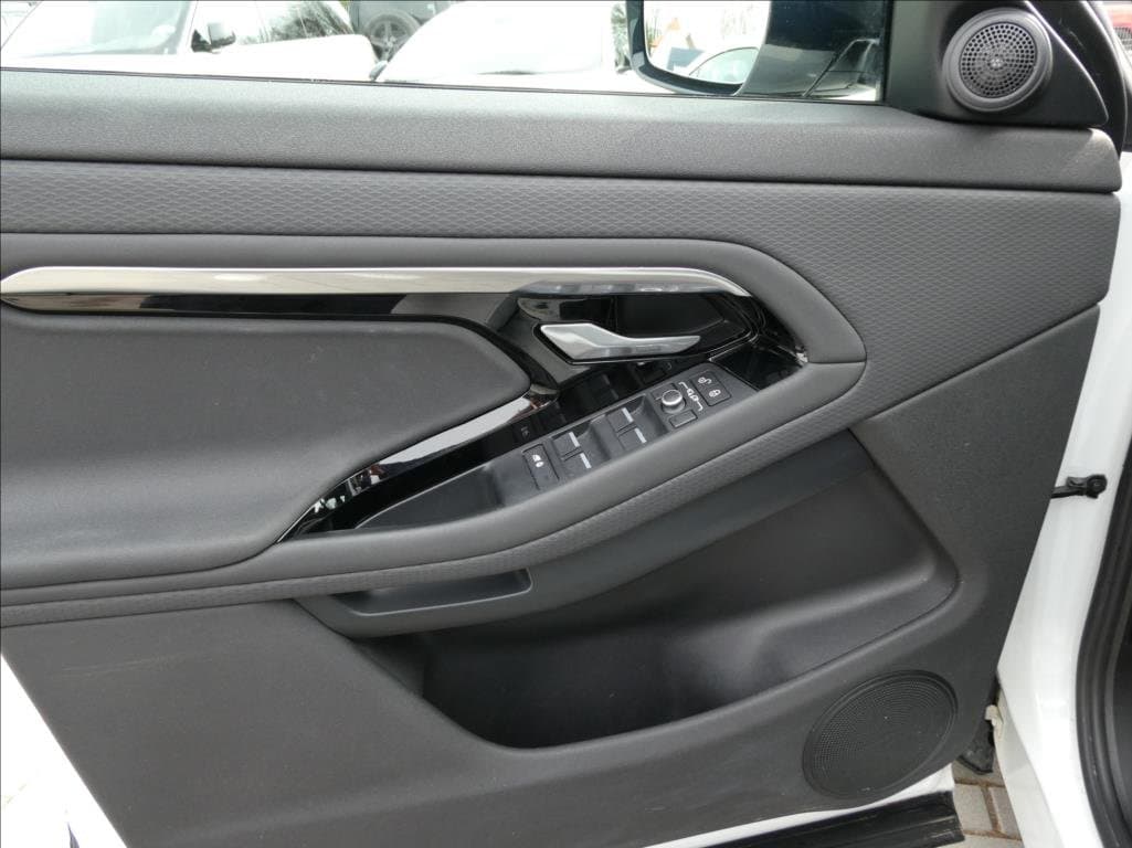 2020 Land Rover Range Rover - 14