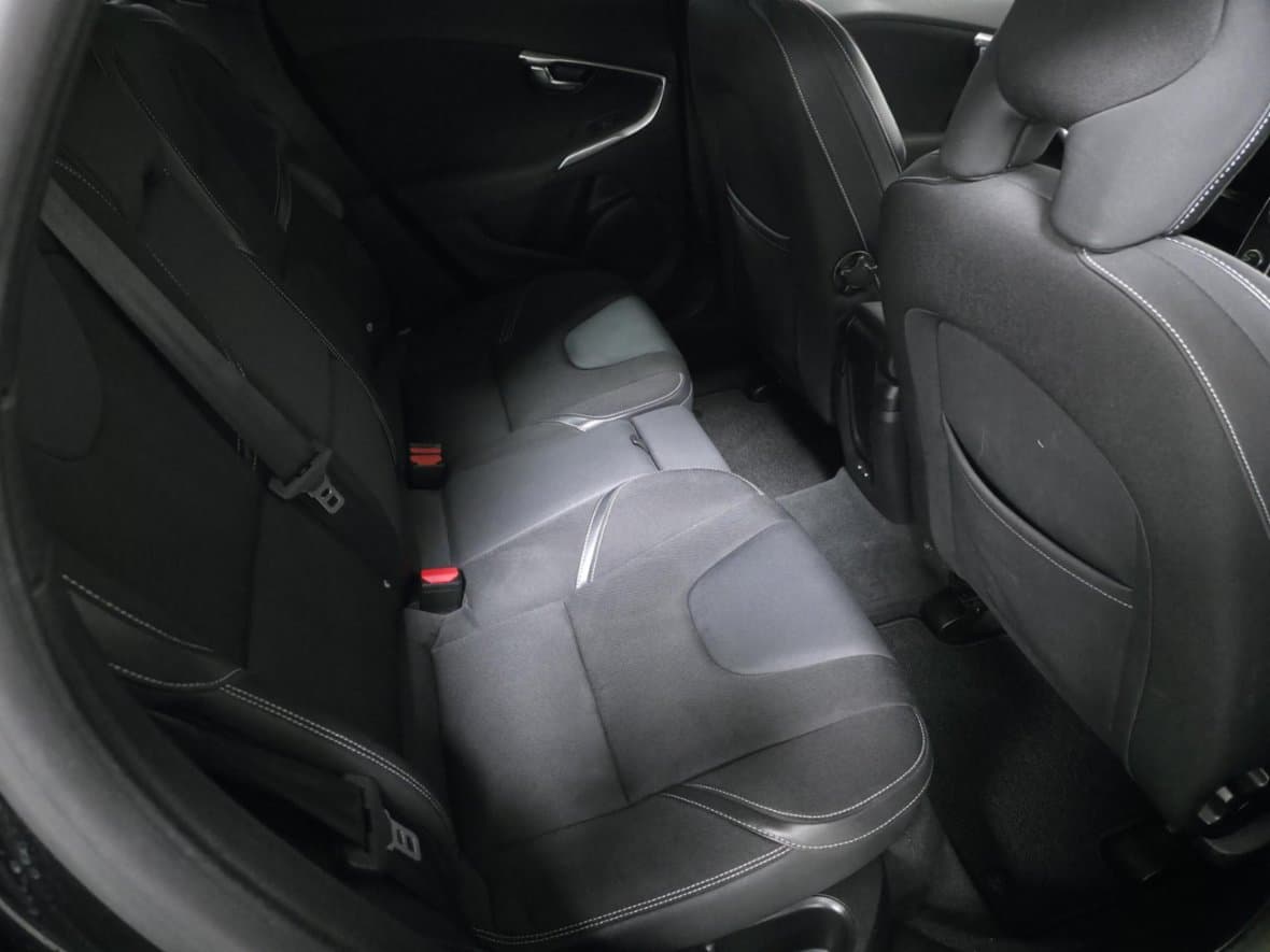 2015 Volvo V40 - 11