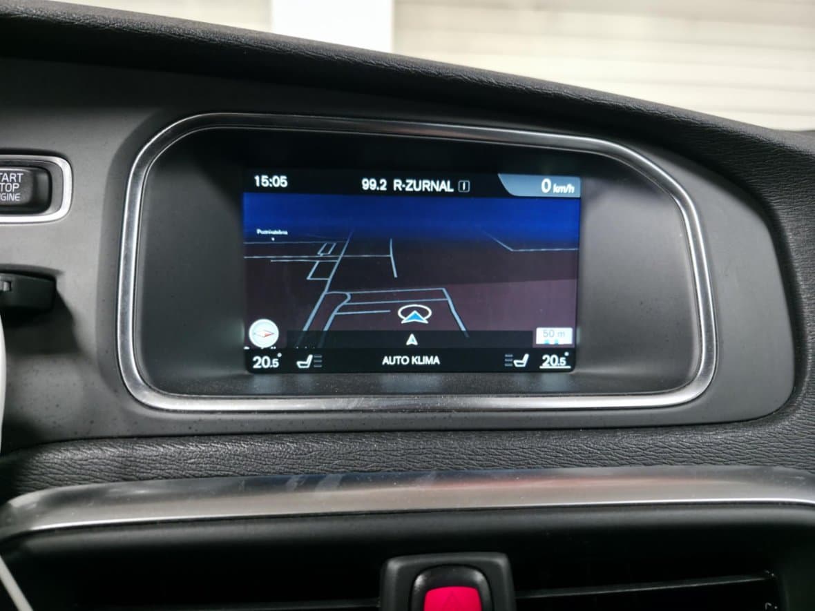 2015 Volvo V40 - 15