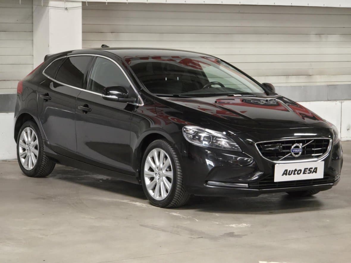 2015 Volvo V40