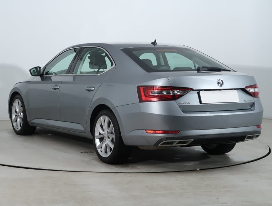 2015 Škoda SUPERB - 5