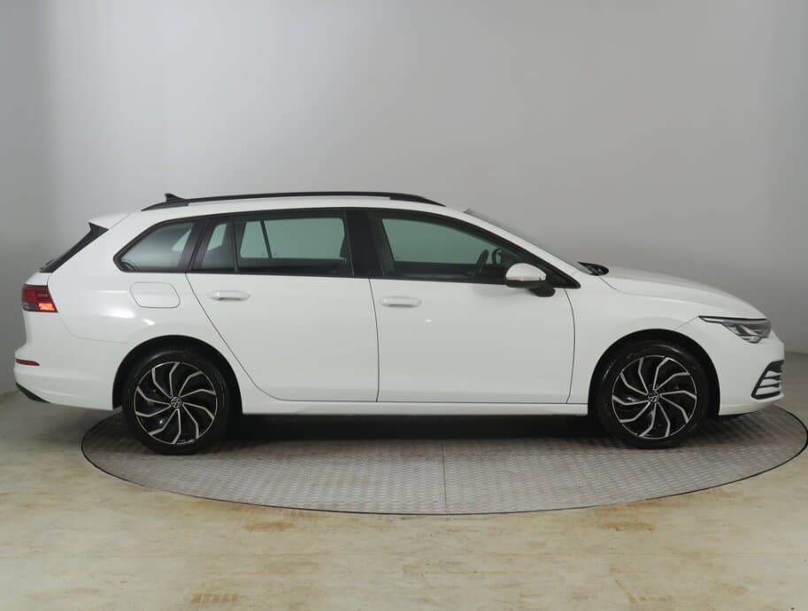 2022 Volkswagen GOLF - 8