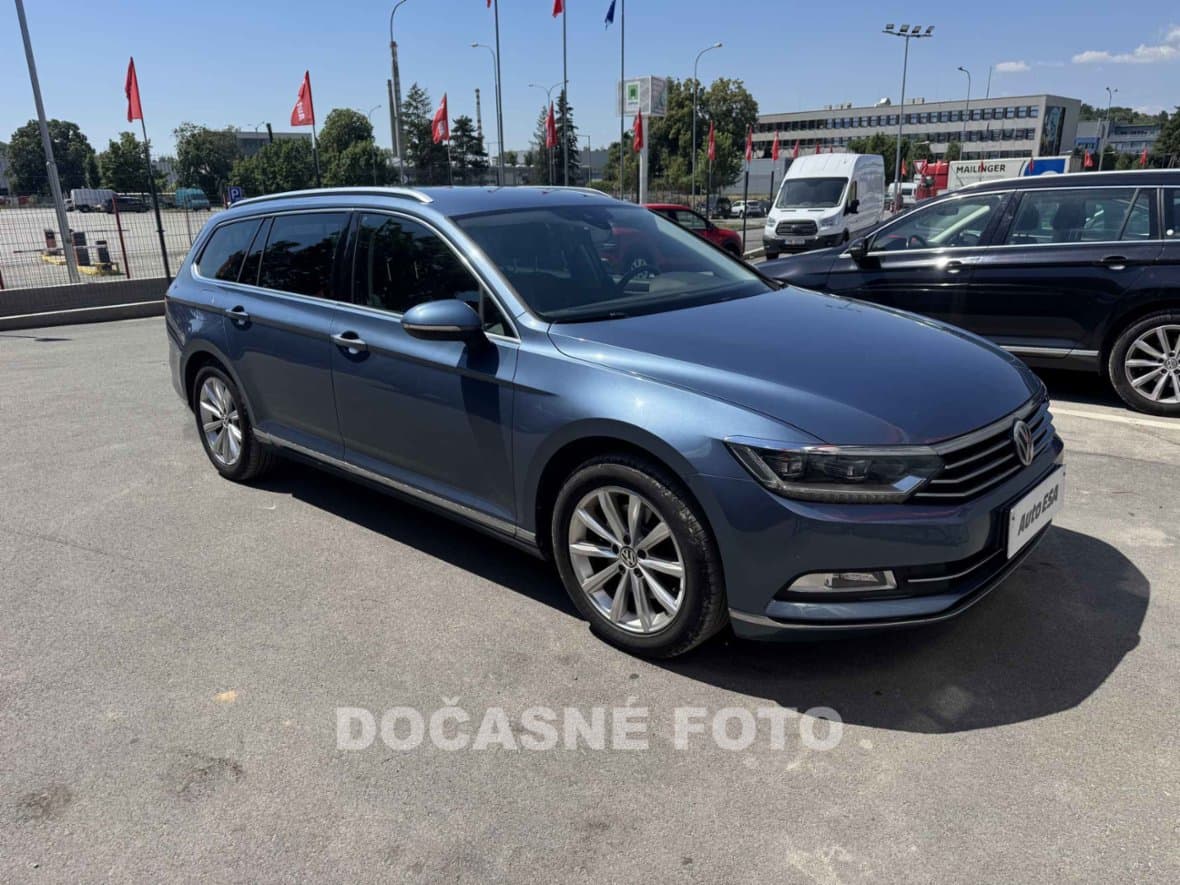 2015 Volkswagen PASSAT