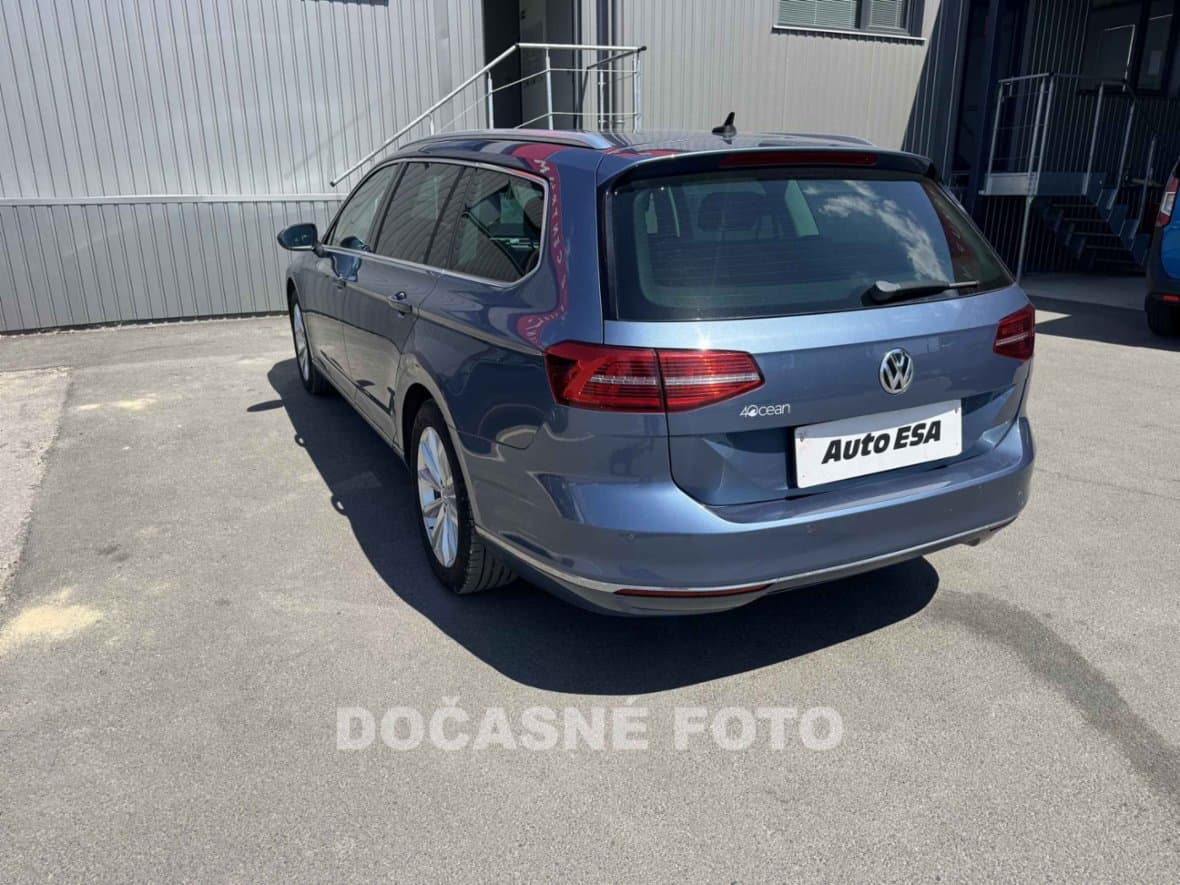 2015 Volkswagen PASSAT - 2