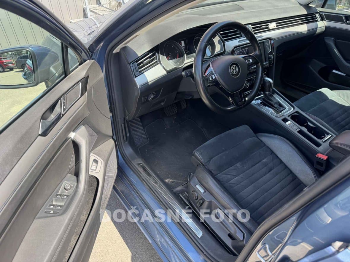 2015 Volkswagen PASSAT - 3