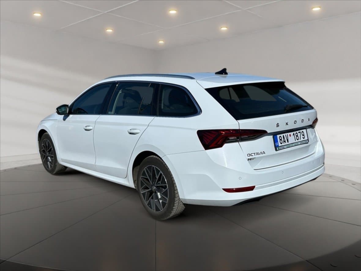 2021 Škoda OCTAVIA - 4