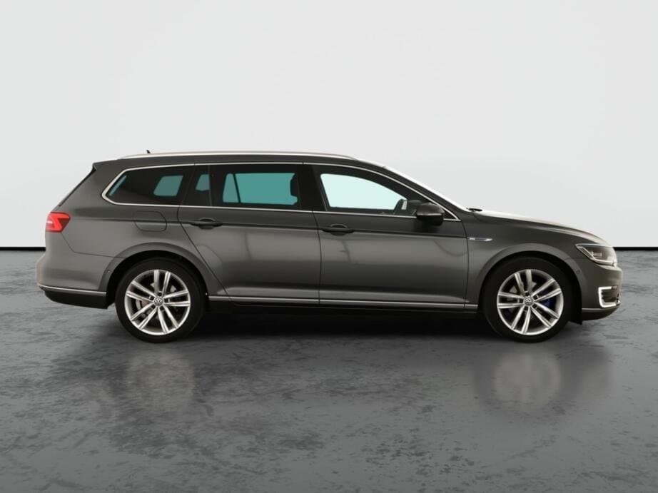 2015 Volkswagen PASSAT - 8