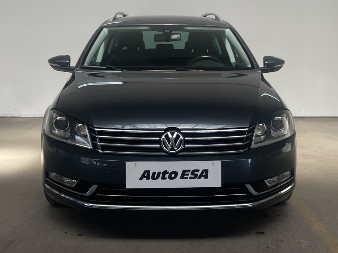 2013 Volkswagen PASSAT - 2