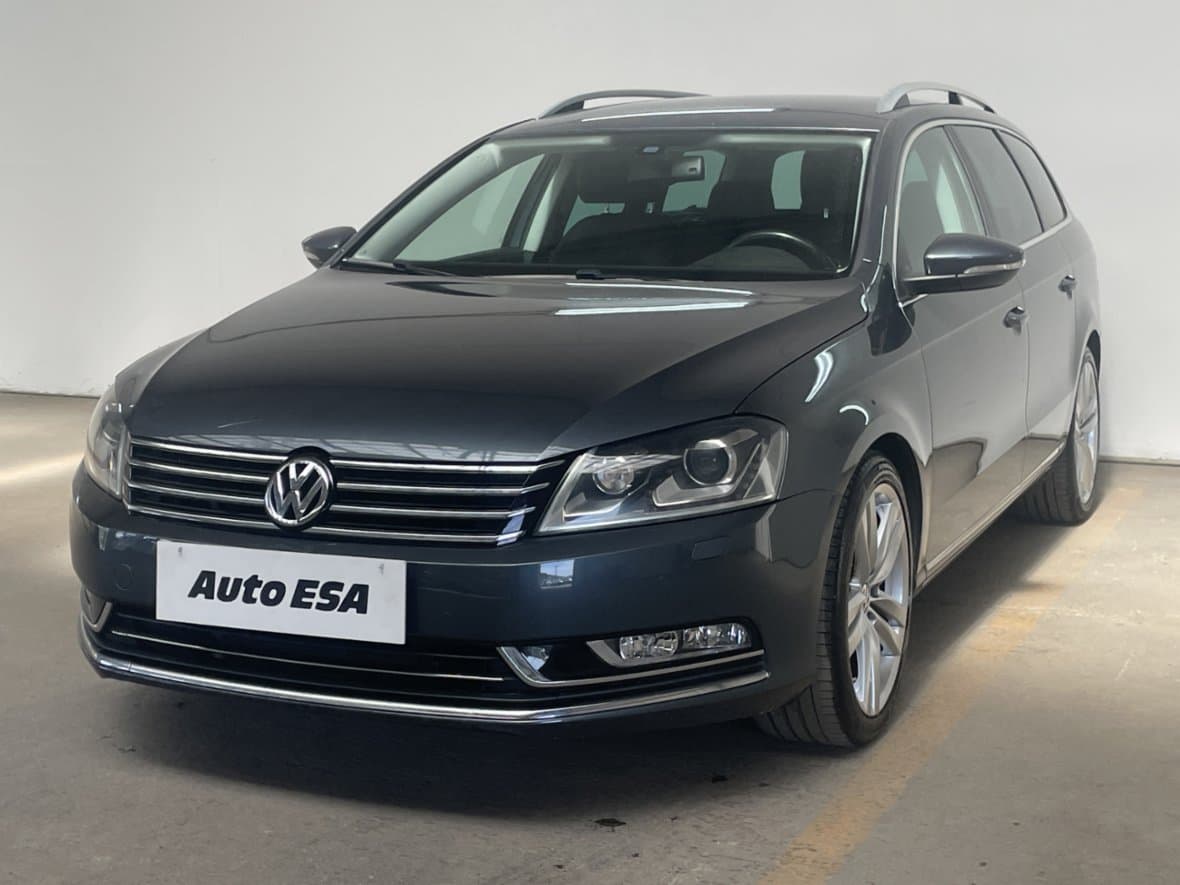 2013 Volkswagen PASSAT - 3