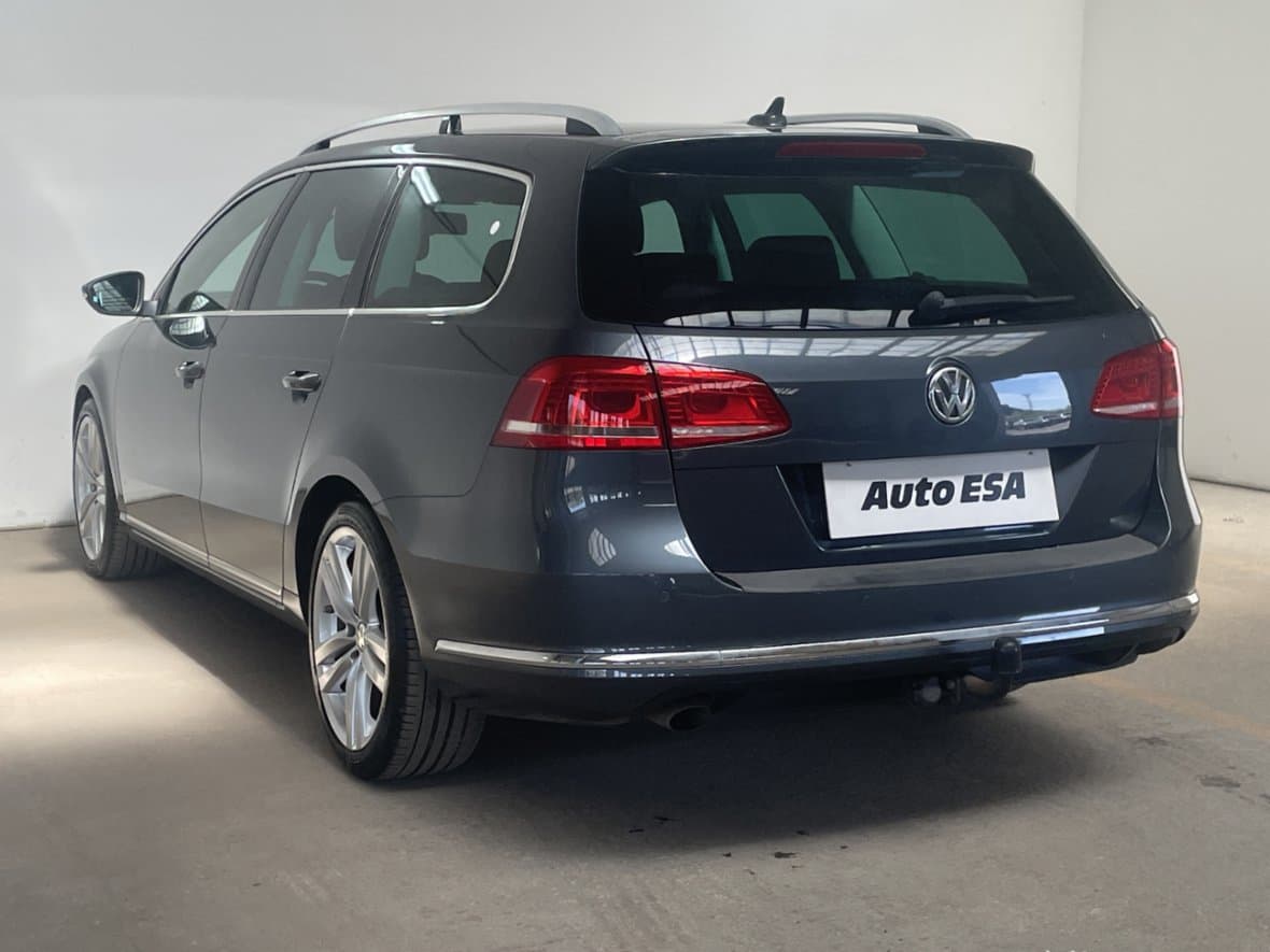 2013 Volkswagen PASSAT - 6