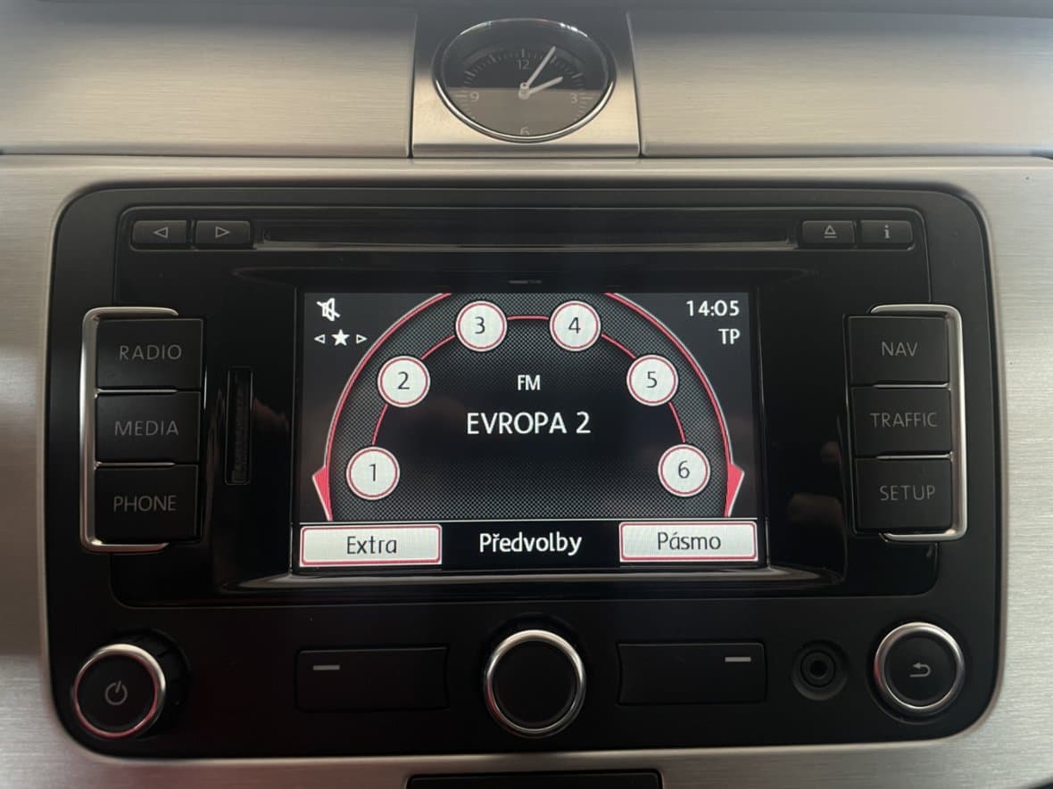 2013 Volkswagen PASSAT - 13
